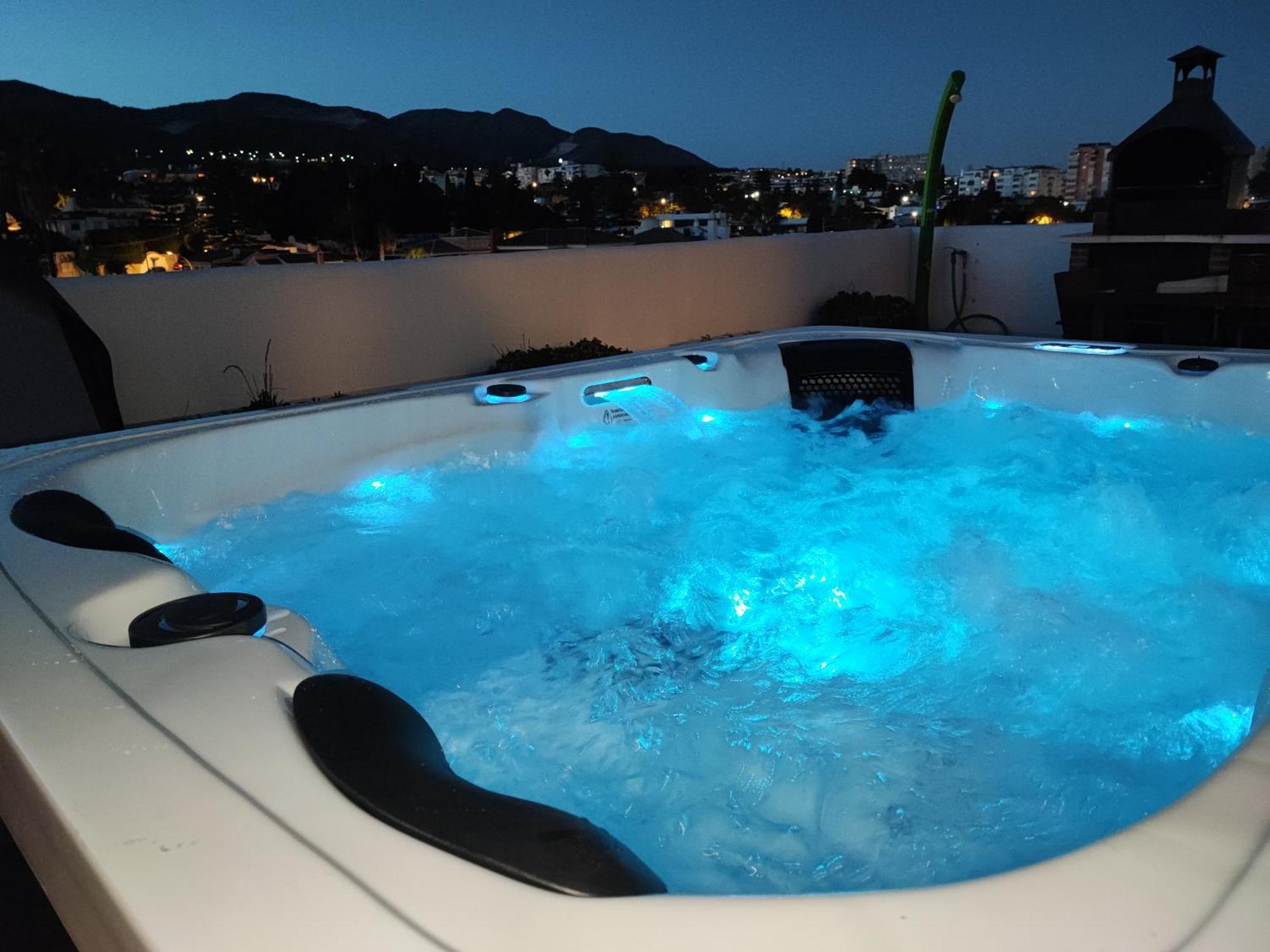 Isla De Benalmadena 1, Jacuzzi, 80M From The Sea, Ac, Bbq, Private Parking, Big Terrace Leilighet Eksteriør bilde